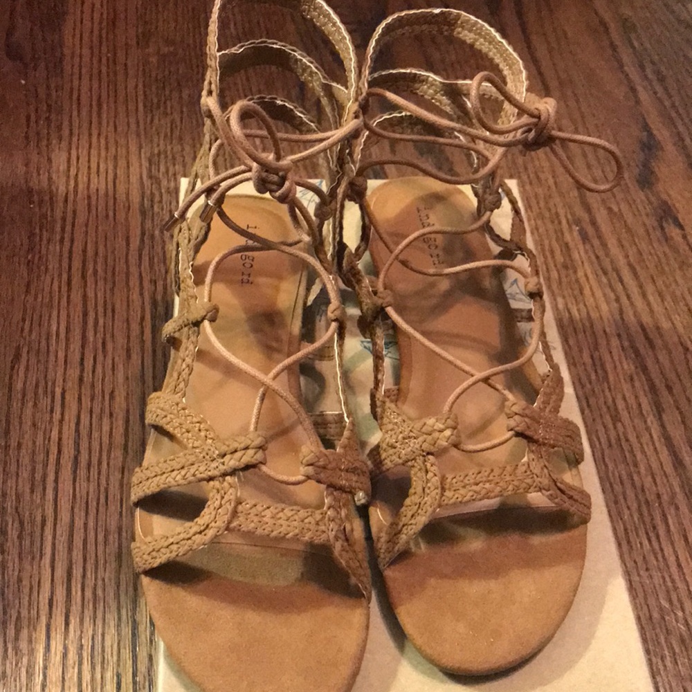 NWT Brown Braided Lace Up Sandals
